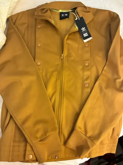 Chaqueta Adidas Ivy Park mostaza - miniatura 2