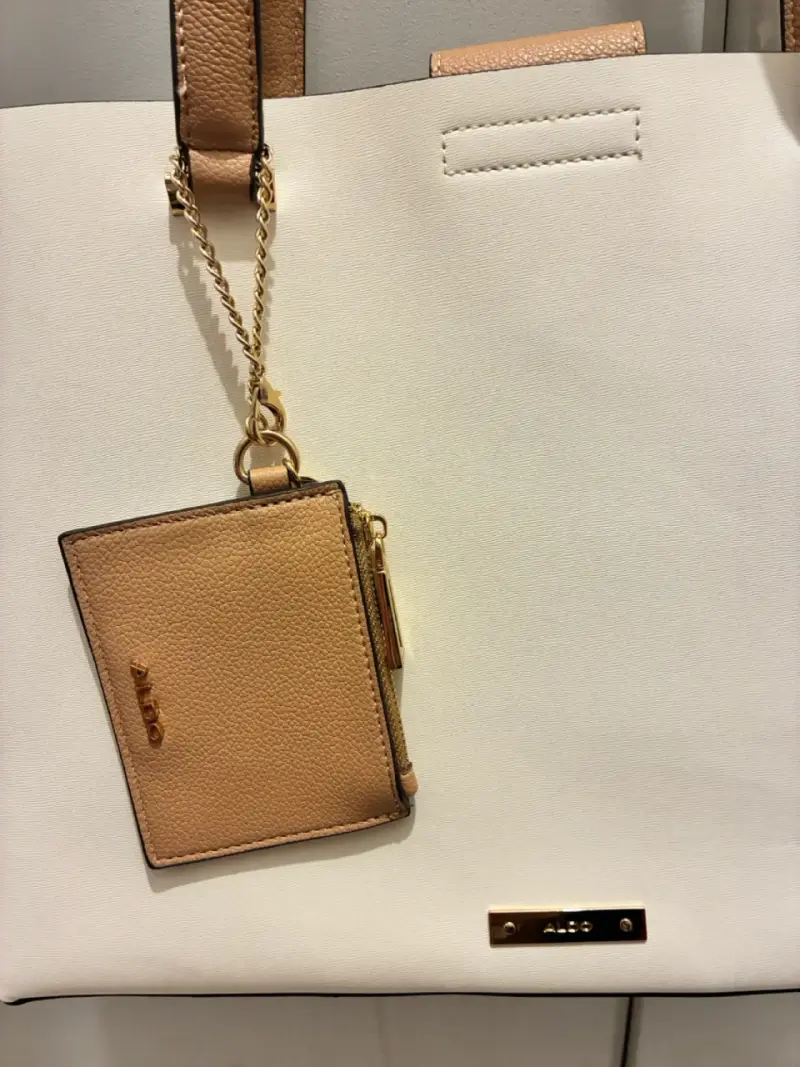 Cartera Aldo tote blanca y camel - 2