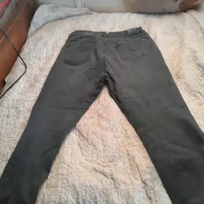 Pantalones pitillo gris oscuro - miniatura 4