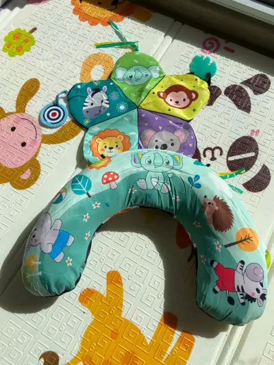 Cojín de actividades infantil - miniatura 2