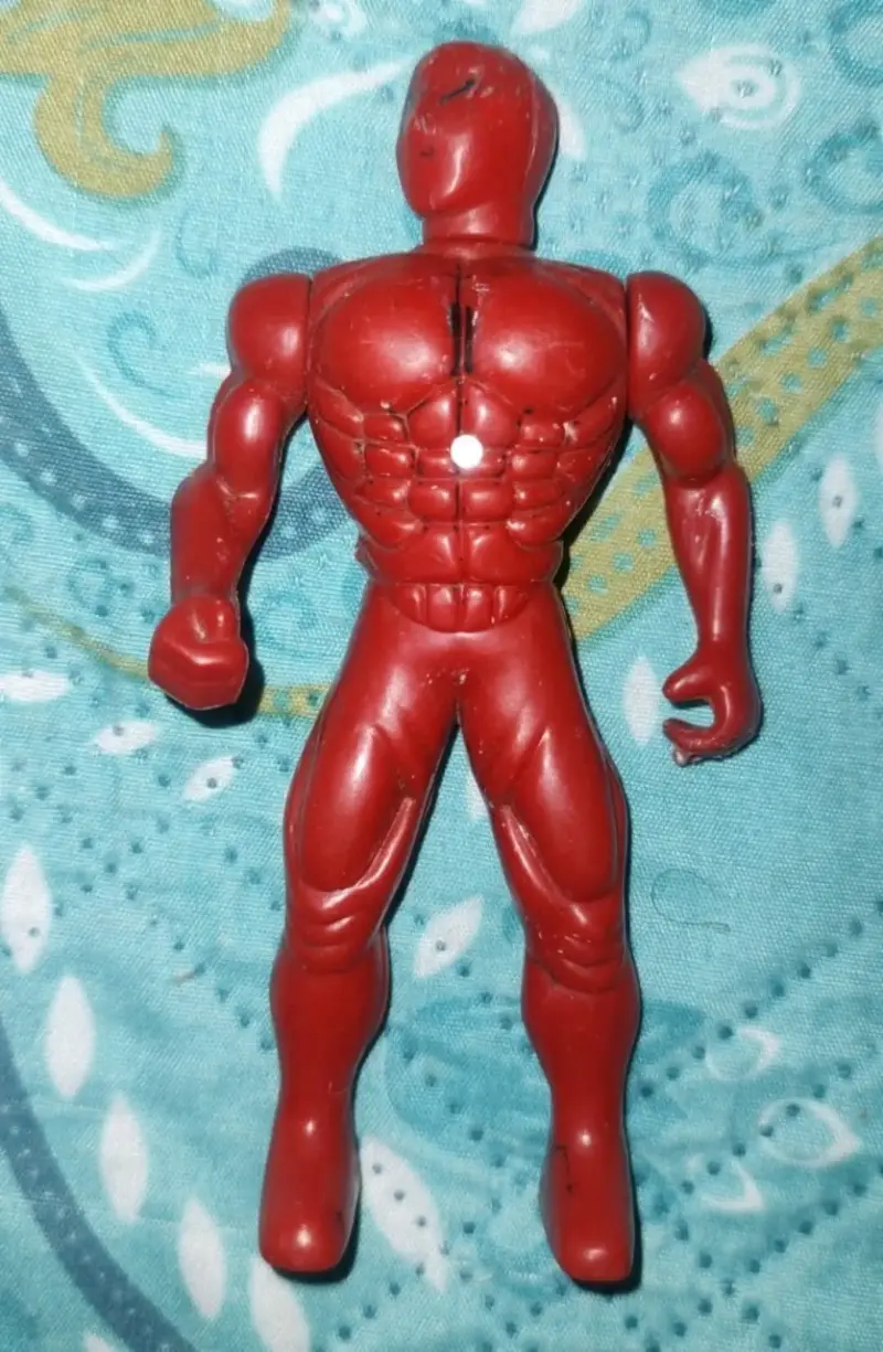 Figura de acción roja