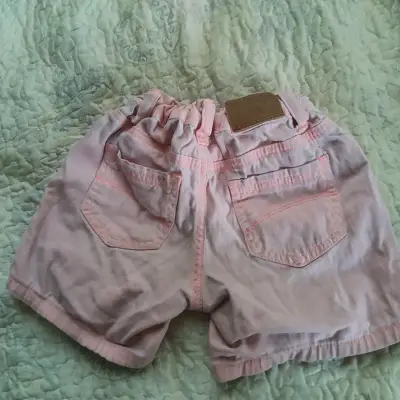 Shorts rosados para niña - miniatura 3