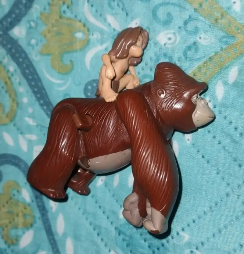 Figura de Tarzán y gorila