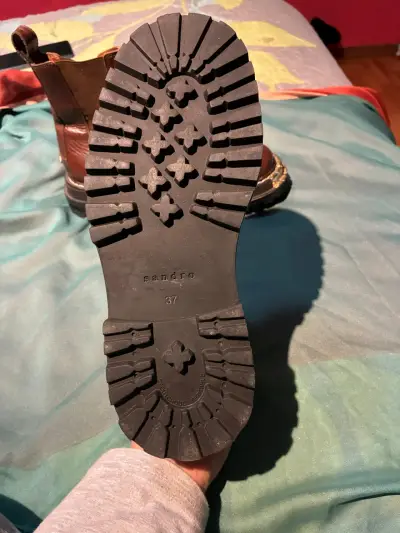 Botines de cuero marrón con detalle - miniatura 4