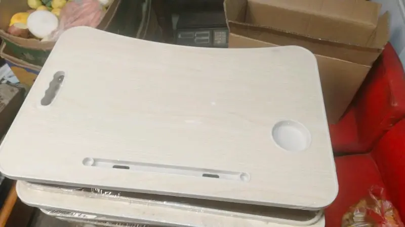 Mesa plegable verde para cama - 3