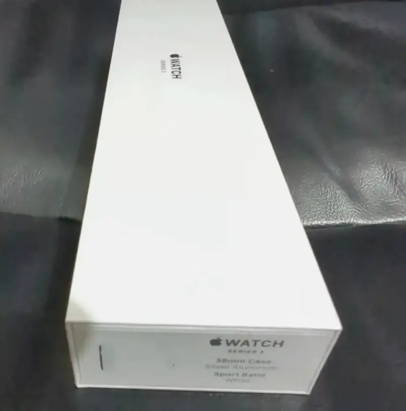 Apple watch series 3 con correa blanca 38” - 5