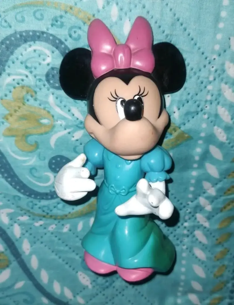 Figura de Minnie Mouse