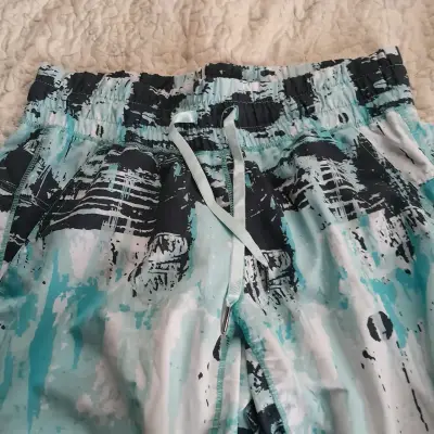 Bermudas de deporte estampadas - miniatura 2