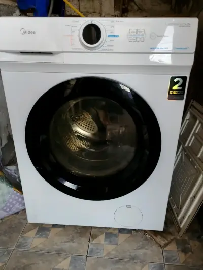 Lavadora secadora Midea blanca - miniatura 1