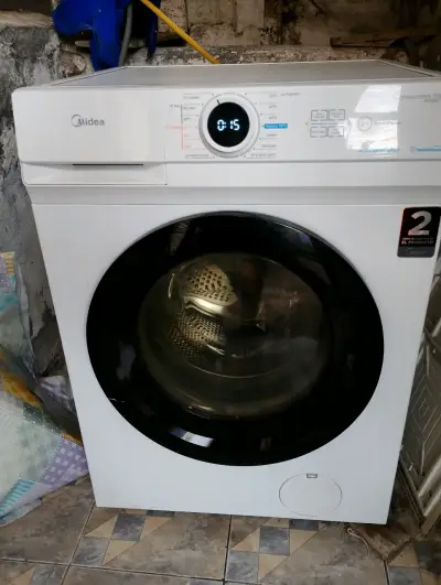 Lavadora secadora Midea blanca - miniatura 2