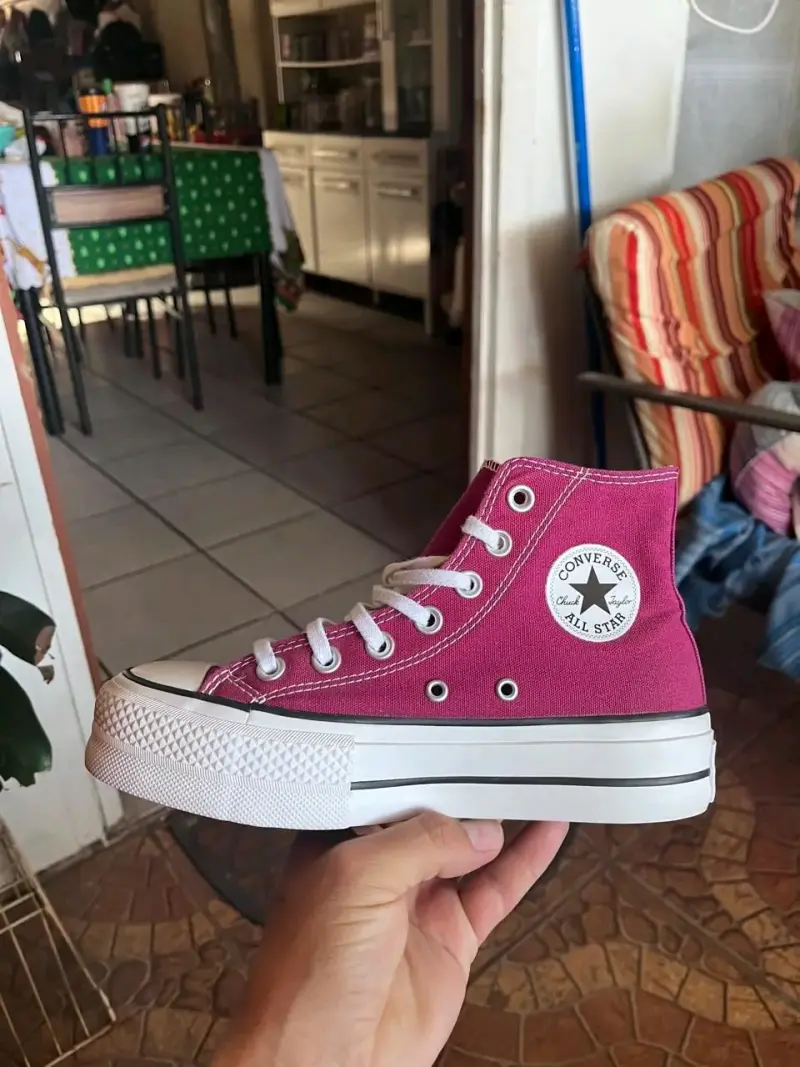 Zapatillas Converse rosas altas - 1