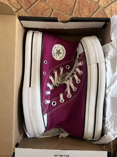 Zapatillas Converse rosas altas - miniatura 3