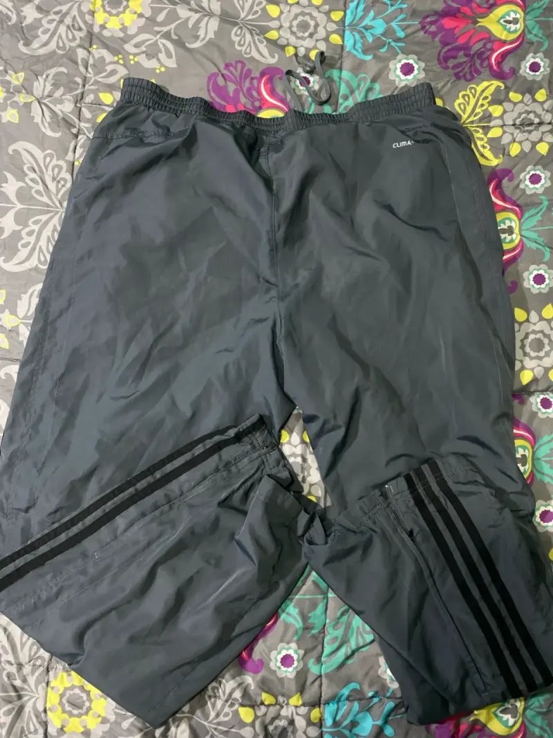 Pantalón deportivo Adidas - 3