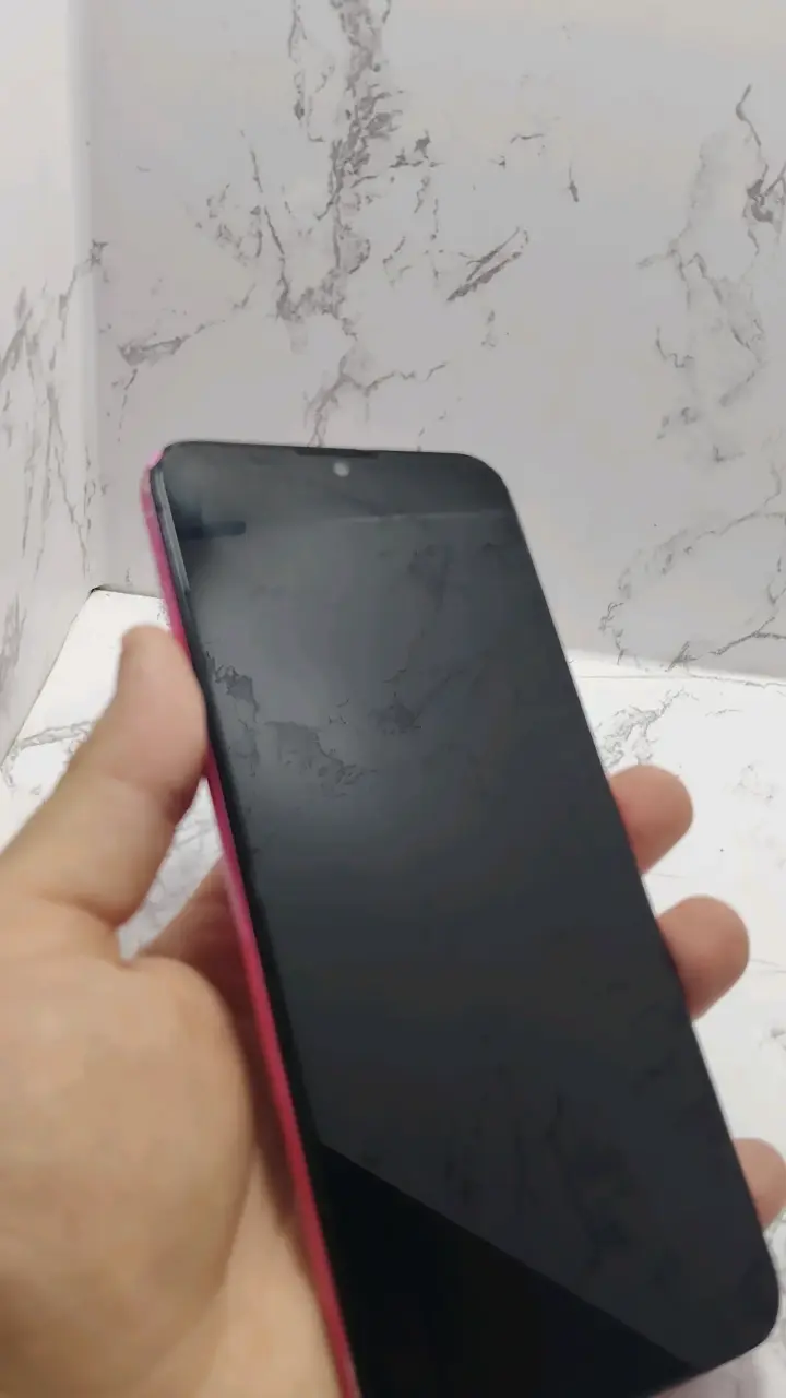 Celular Motorola g30 rosa usado - 4