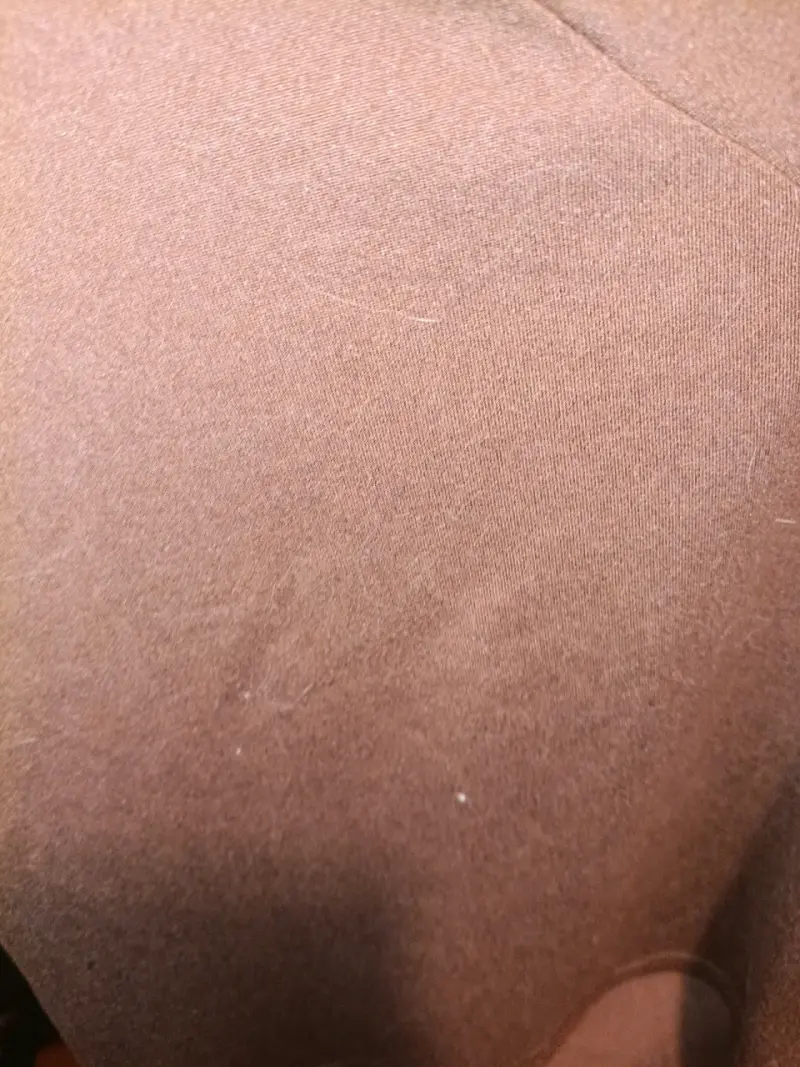 Polera café cuello V - 2