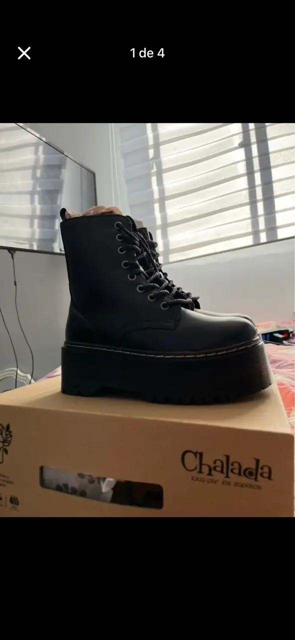 Botas negras con plataforma Chalada - 1