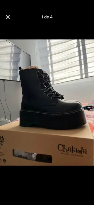Botas negras con plataforma Chalada - miniatura 1
