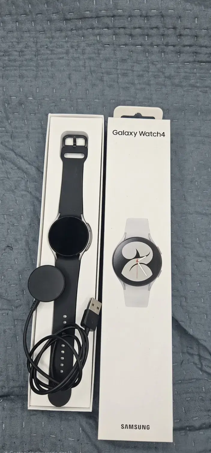 Galaxy Watch4 negro con caja