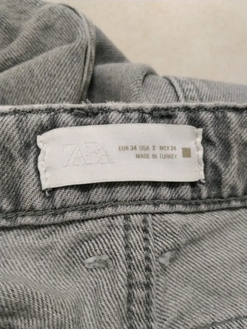Jeans grises Zara - 2