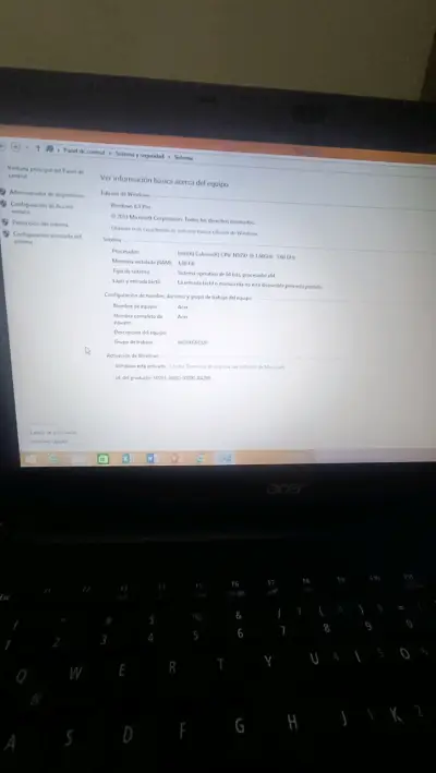 Laptop Acer con Windows - miniatura 3