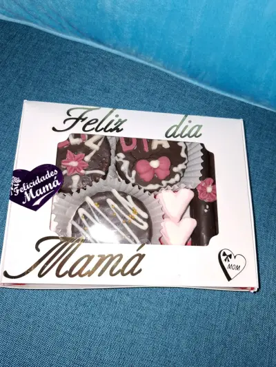 Caja de chocolates para Mamá - miniatura 1