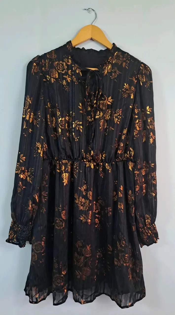 Vestido negro estampado elegante - 3
