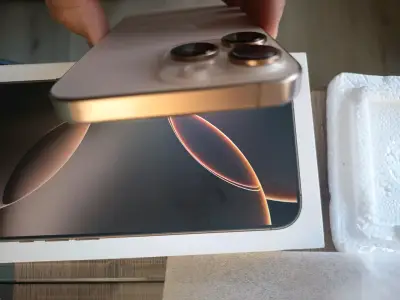 iPhone 16 pro Max - miniatura 1