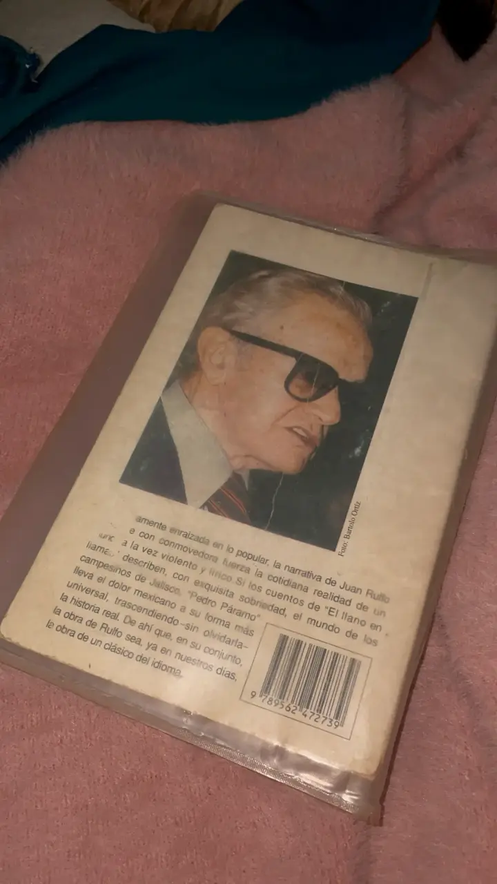 Libro Pedro Páramo y El Llano en Llamas - 2