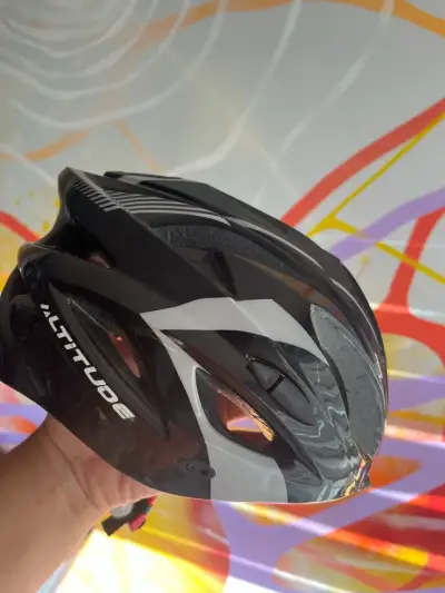 Casco de ciclismo negro - miniatura 2