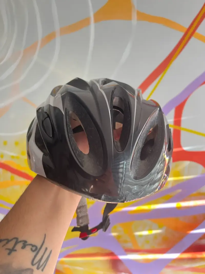 Casco de ciclismo negro - 4