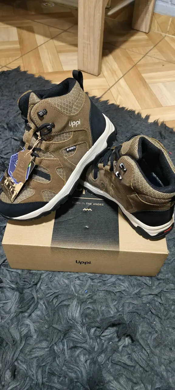 Botas trekking hombre liipi café