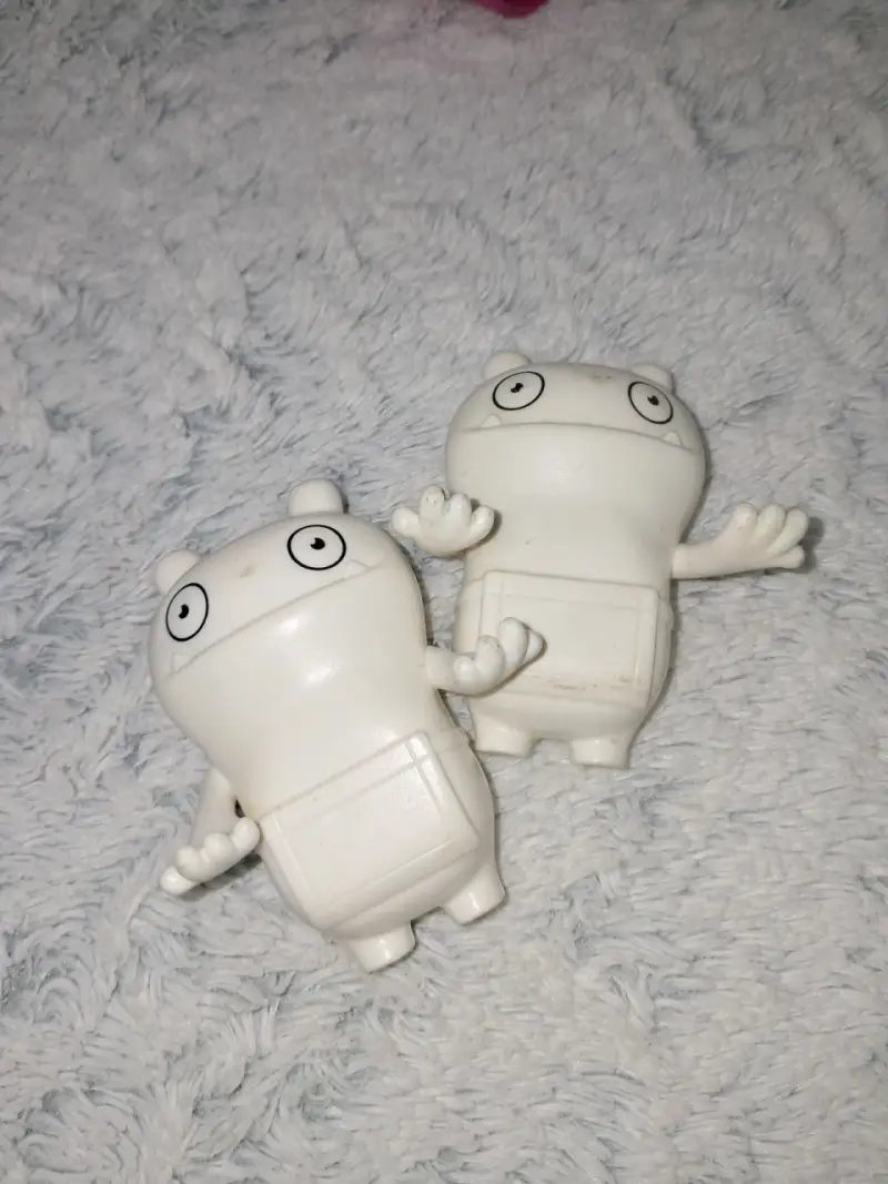 Figuras de colección blancas - 2