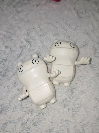 Figuras de colección blancas - miniatura 2