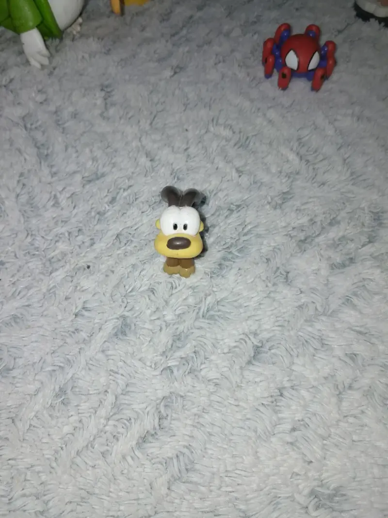 Figura de colección perrito amarillo - 3