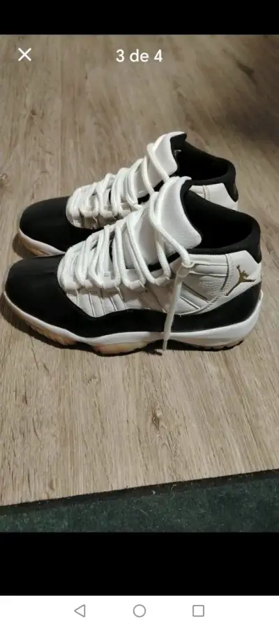Zapatillas deportivas blanco y negro - miniatura 1