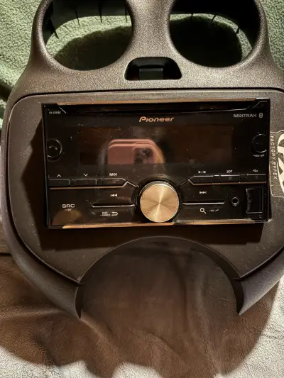 Radio de auto Pioneer - miniatura 1
