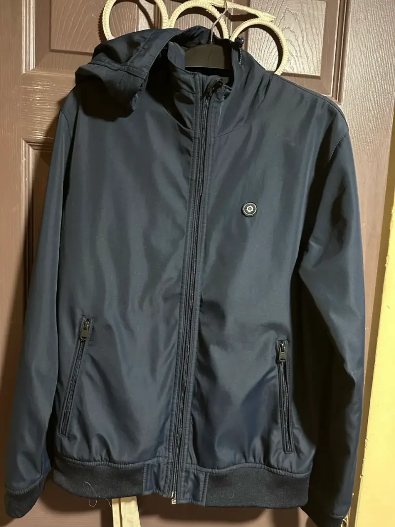 Chaqueta impermeable azul marino - 1