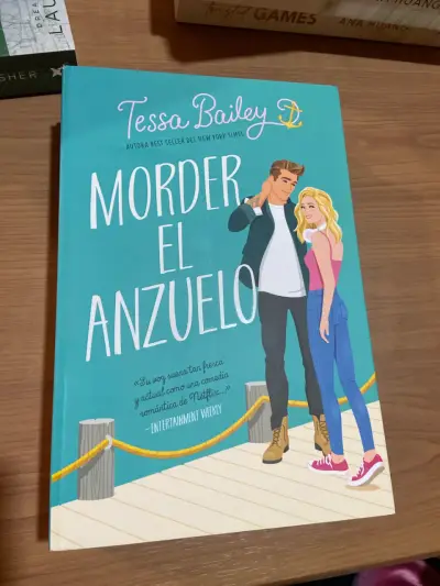Libro 'Morder el anzuelo' Tessa Bailey - miniatura 1