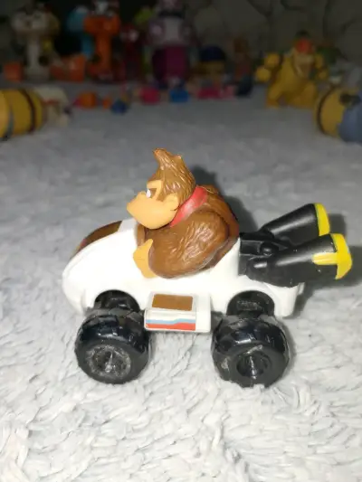 Juguete Donkey Kong en kart - miniatura 2