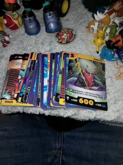 Colección de cartas de juego - miniatura 1