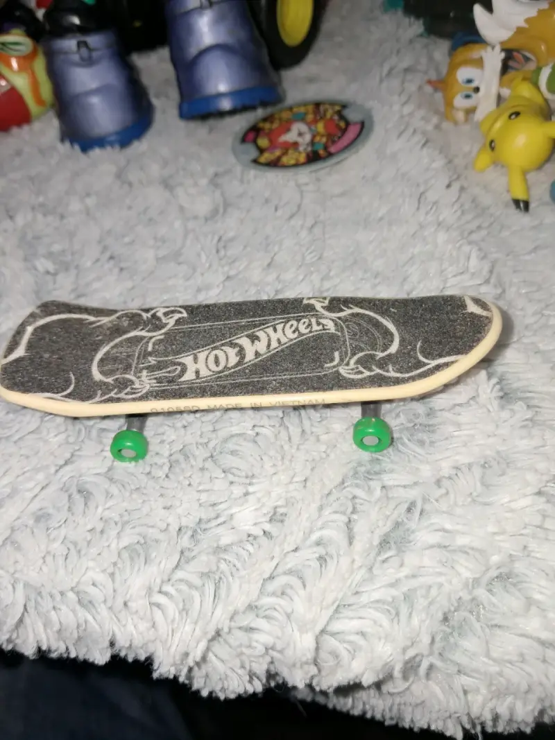 Mini patineta Hot Wheels - 1