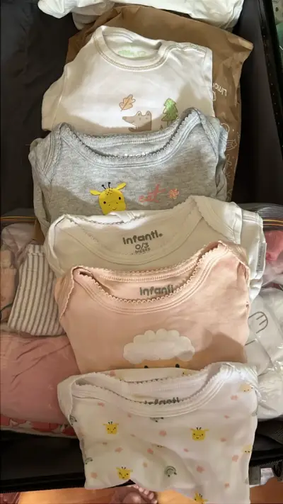 Lote de bodys para bebé - miniatura 3