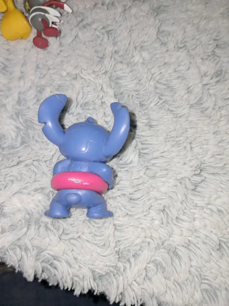 Figura de colección Stitch azul - 2