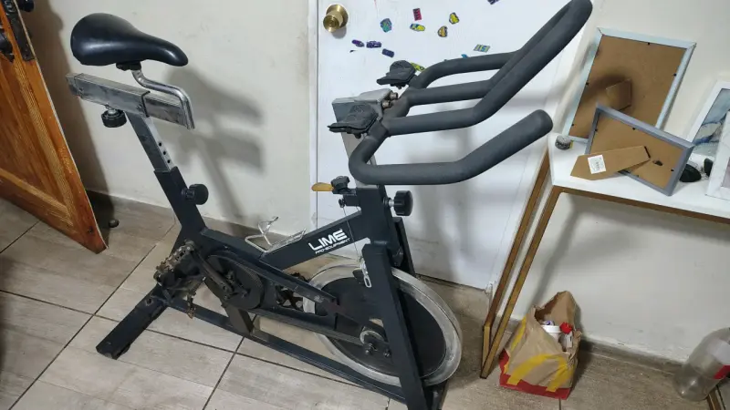 Bicicleta estática de spinning ejercicio - 2