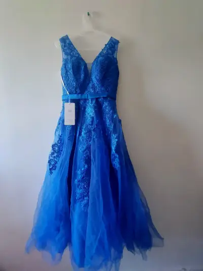 Vestido de fiesta azul encaje - miniatura 1