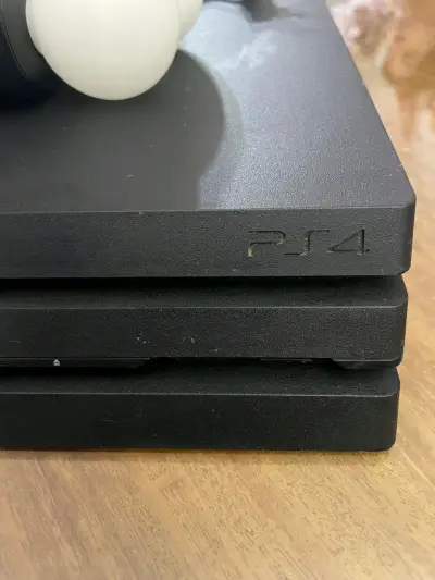 Consola PS4 con juegos y accesorios - miniatura 3