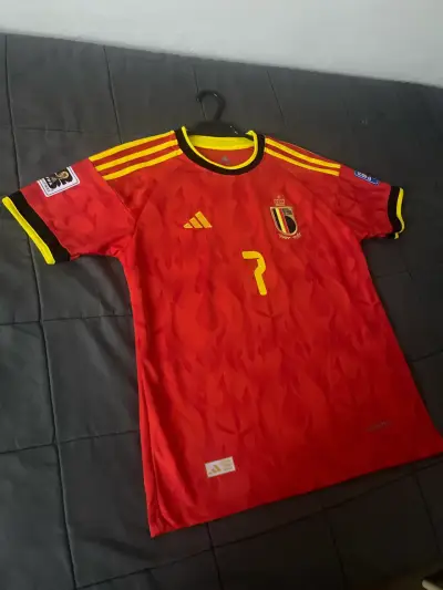Camiseta Réplica Bélgica 2026 De Bruyne - miniatura 1