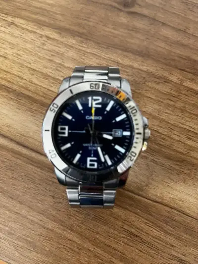 Reloj metálico Casio azul - miniatura 3