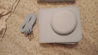 Estuche azul para cámara - miniatura 1