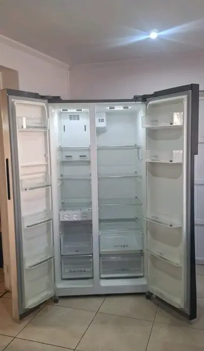 Refrigerador Side By Side 2 Puertas MIDEA No Frost - miniatura 1